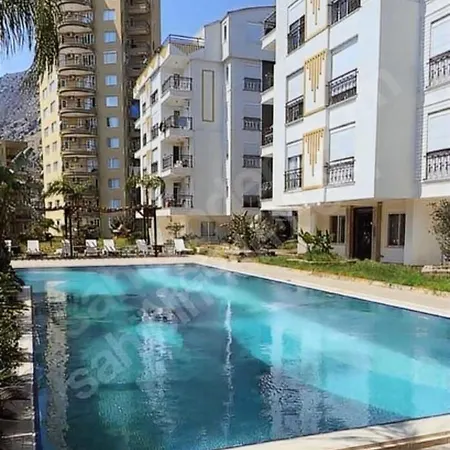 Nin Gozdesi,hurmanin Incisi Apartment